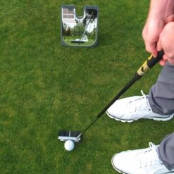 Puttout Putting Mirror -Golf Essentials PuttOUT Mirror Action 3